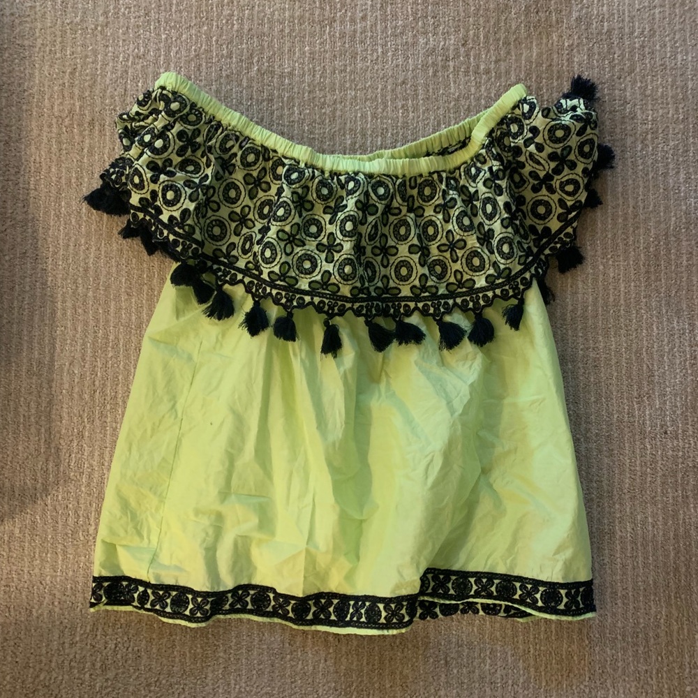 Crown & Ivy Top